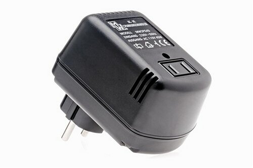 photo de Adaptateur de tension de Amrique vers Europe - MW2P045  Minwa 